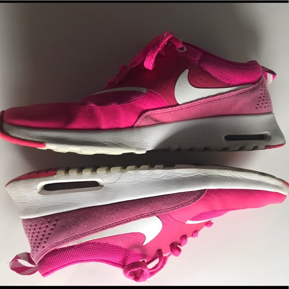 Women’s Nike Air  Max Thea Size 8.5 - Picture 4 of 6